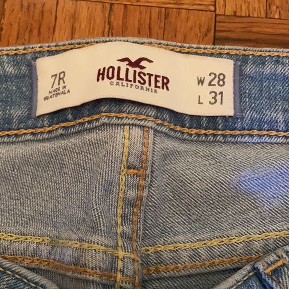 Hollister Low Rise Jeans With Stars - Picture 3 of 13